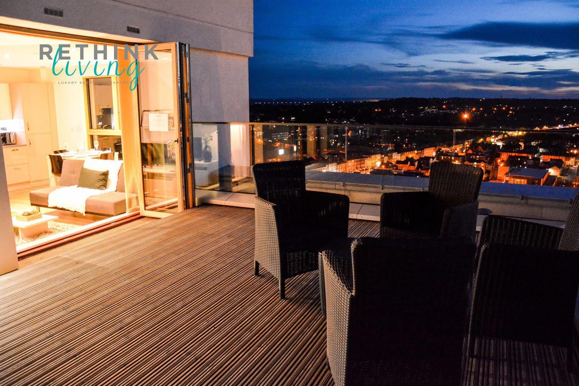 The Penthouse At Hewitt Hotel Reading Bagian luar foto